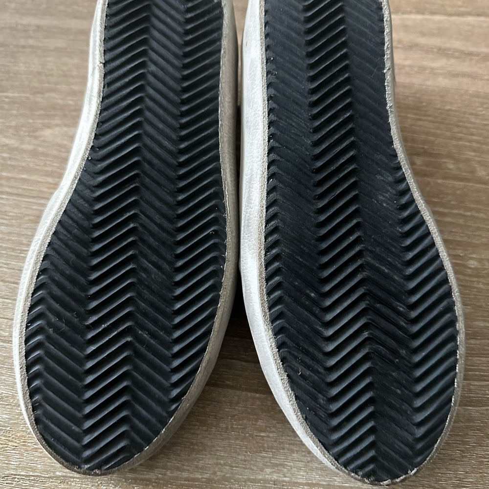 Golden Goose
Superstar Mixed Leather Sneakers - Picture 8 of 16